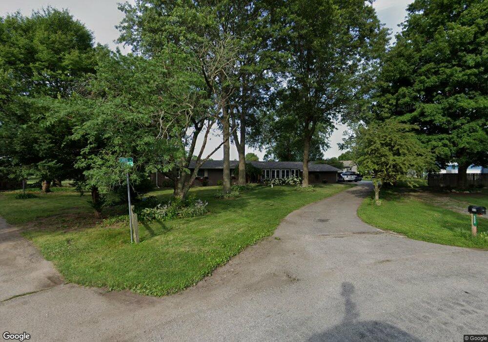 522 W Curtis Dr, La Porte, IN 46350 - photo 1