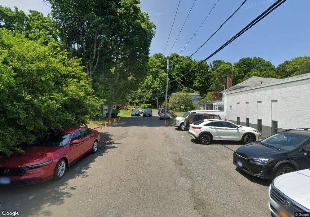 204 Sioux Place unit 204, Greenwich, CT 06831 - photo 1