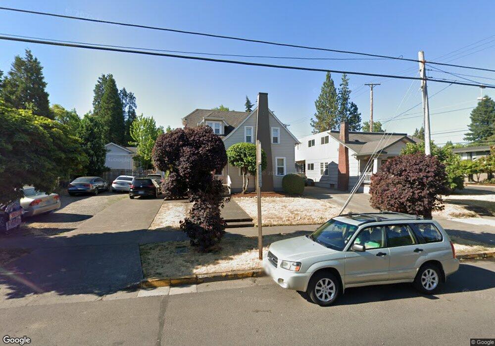 1472 E 19th Ave, Eugene, OR 97403 - photo 1