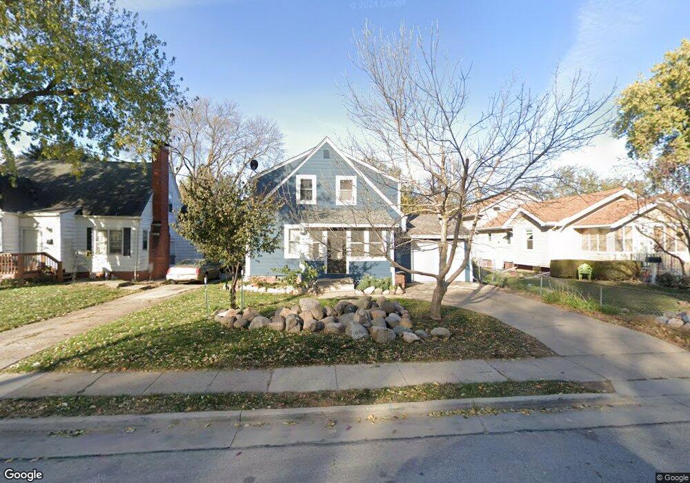 2516 44th St, Des Moines, IA 50310 - photo 1