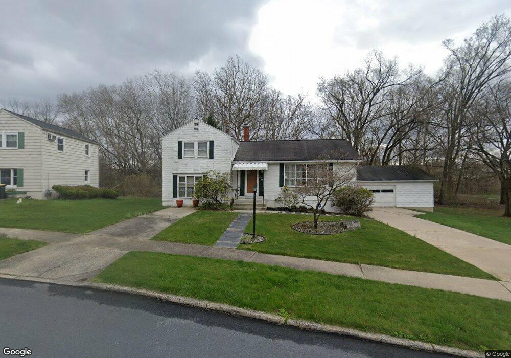 610 Jordan Cir, Whitehall, PA 18052 - photo 1