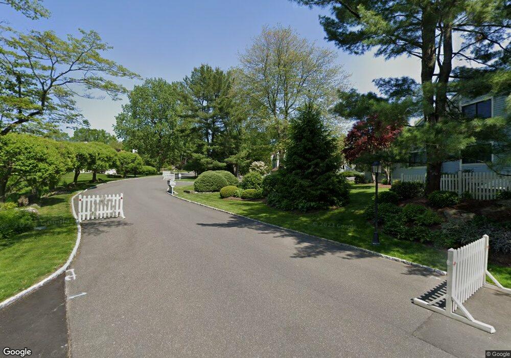 7 E Lyon Farm Dr, Greenwich, CT 06831 - photo 1