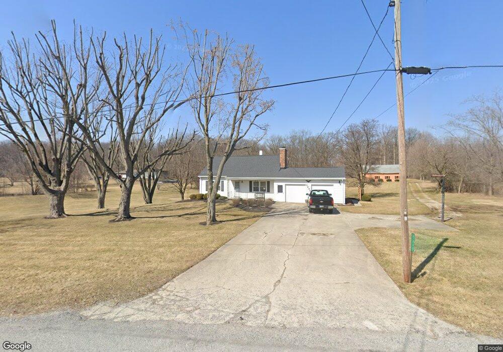 5649 Sandusky Rd, Lima, OH 45801 - photo 1