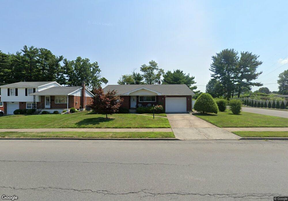 2304 East Blvd, Bethlehem, PA 18017 - photo 1