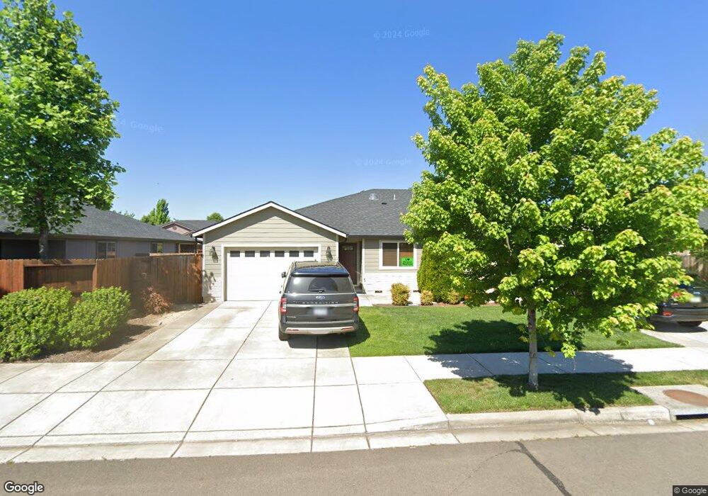 154 Wind Song Ln, Central Point, OR 97502 - photo 1