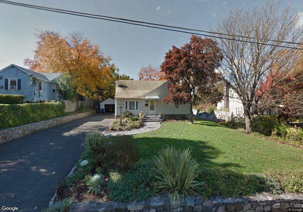 20 4th St, Danbury, CT 06810 - photo 1