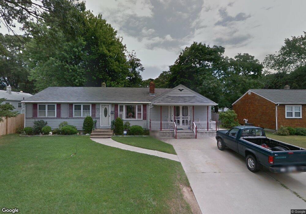 104 Dickens St, Warwick, RI 02886 - photo 1