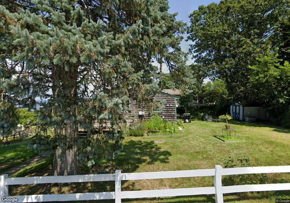 140 Frigate St, Jamestown, RI 02835 - photo 1