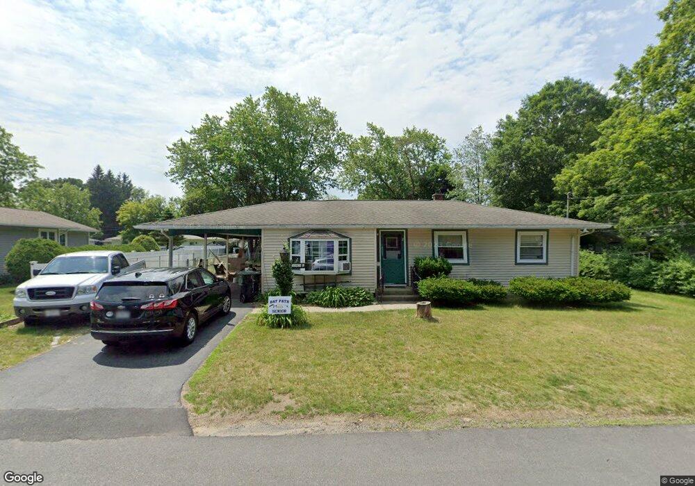 2 Horseshoe Dr, Auburn, MA 01501 - photo 1