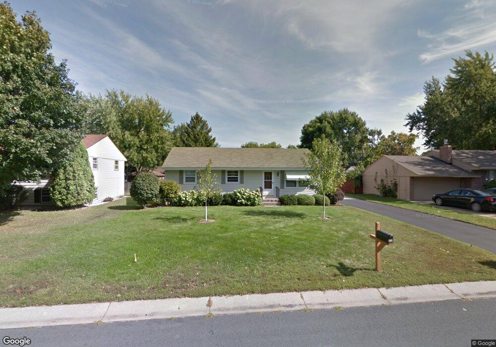 9566 Quaker Ln N, Maple Grove, MN 55369 - photo 1