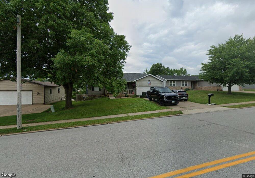 113 W 46th St, Davenport, IA 52806 - photo 1