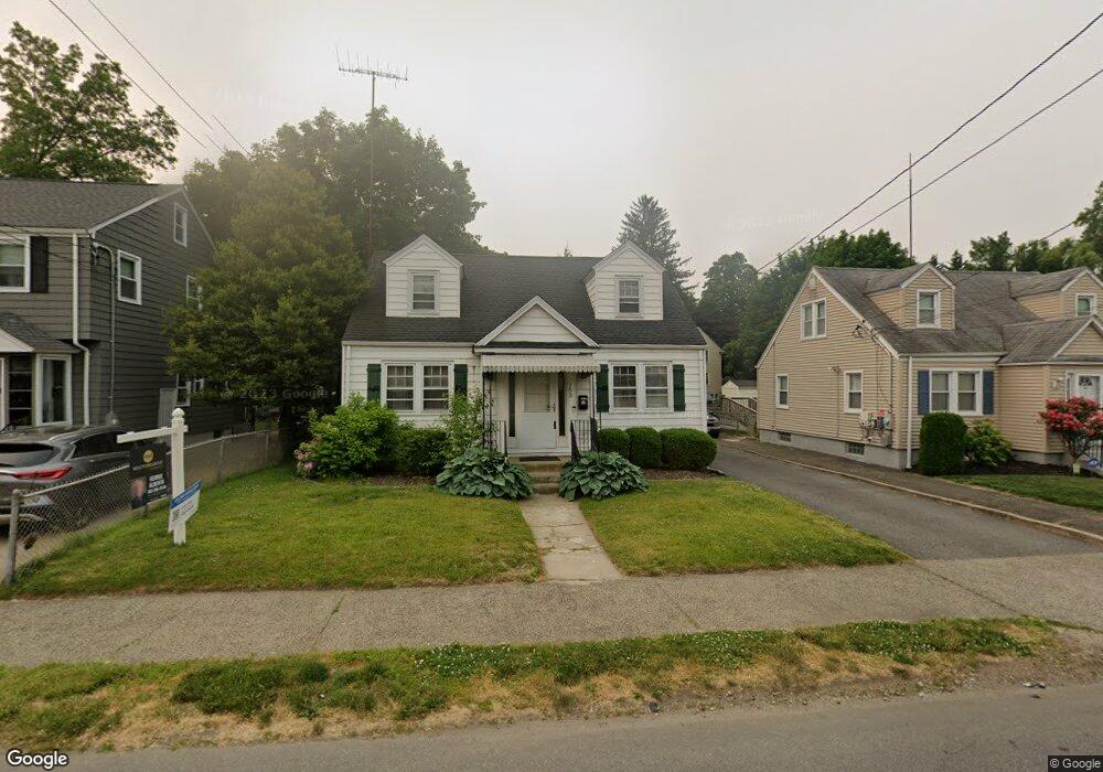 153 Hughes Ave unit Ave, Bridgeport, CT 06604 - photo 1