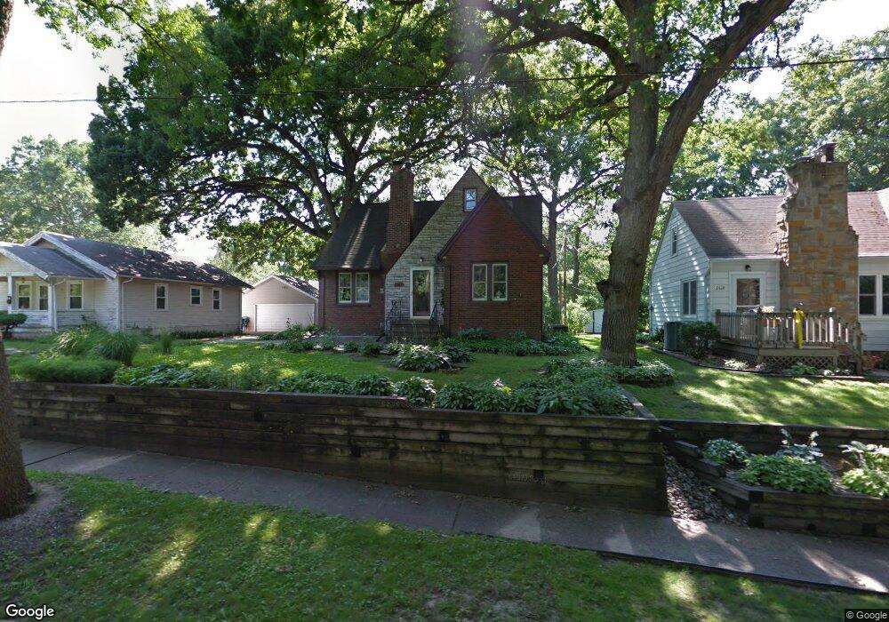 2612 37th St, Des Moines, IA 50310 - photo 1