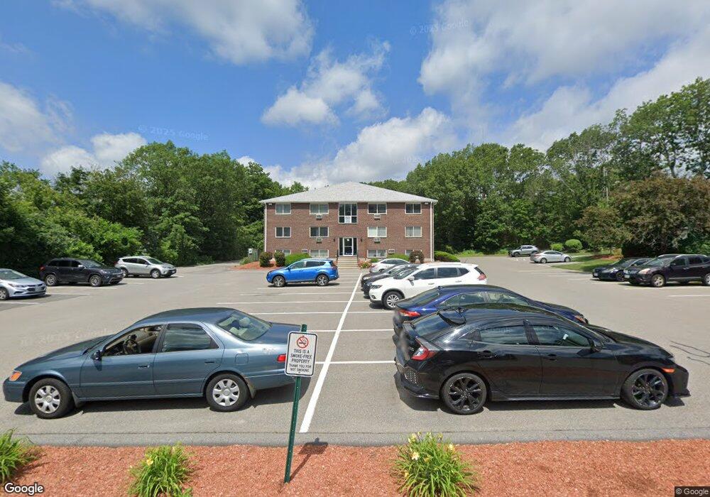 18 E Meadow Ln unit 104, Lowell, MA 01854 - photo 1