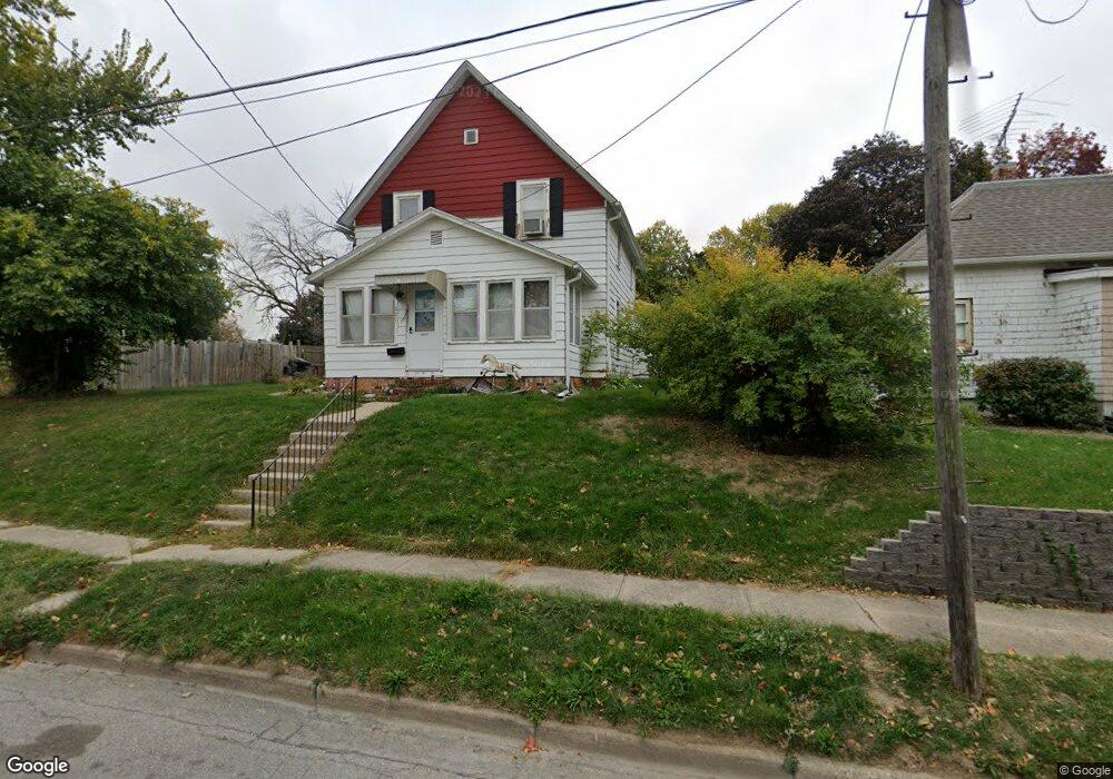 621 W 2nd St S, Newton, IA 50208 - photo 1