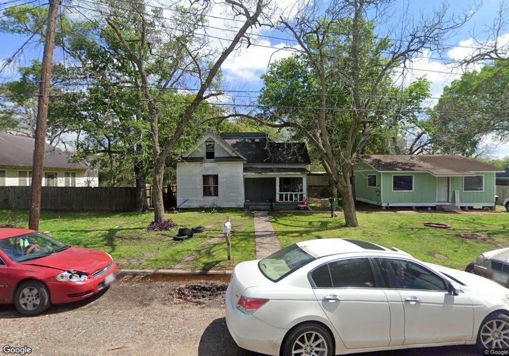 2509 Avenue K, Bay City, TX 77414 - photo 1