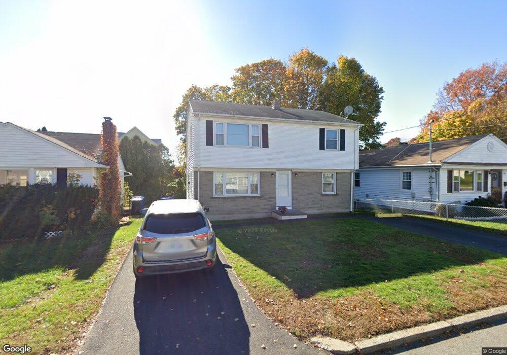 28 Toledo Ave, Pawtucket, RI 02860 - photo 1