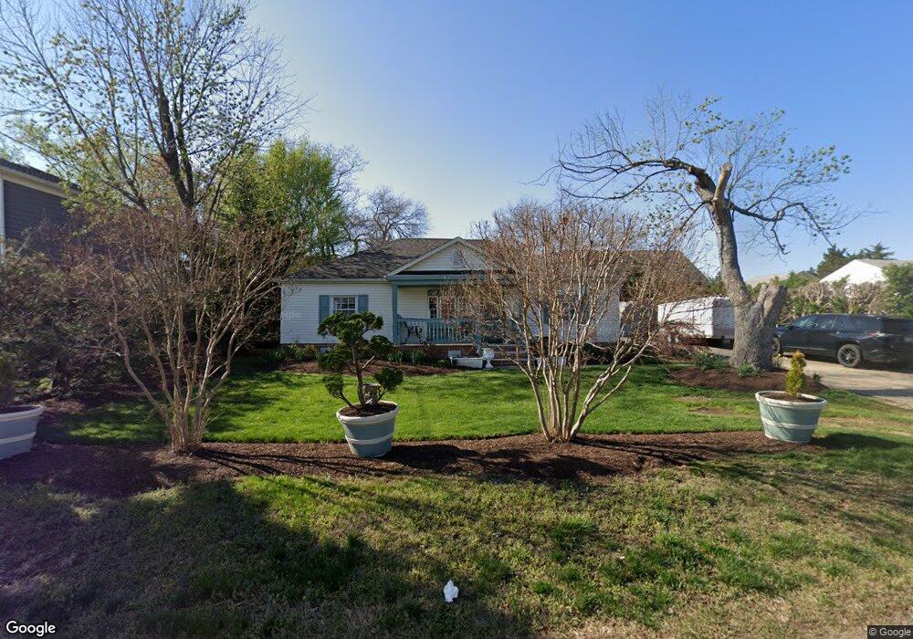 5800 Poplar Ln, Falls Church, VA 22041 - photo 1