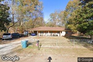 207 S Main St W, Holcomb, MS 38940