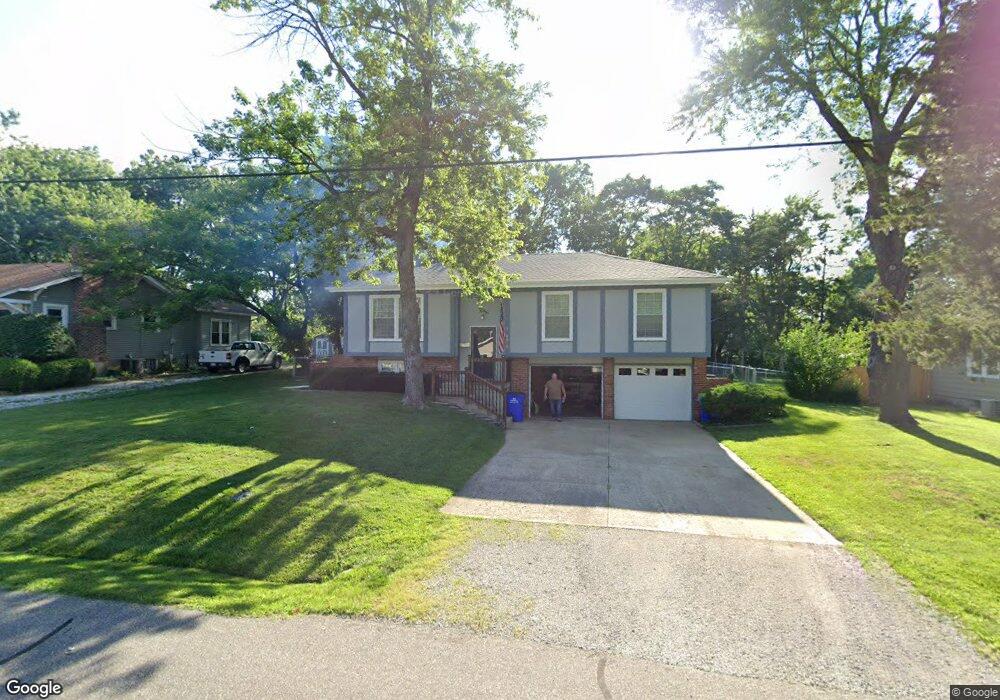 6016 Monrovia St, Shawnee, KS 66216 - photo 1