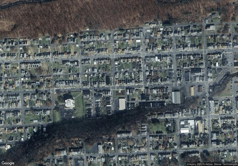 1147 W Arch St, Coal Township, PA 17866 - photo 1