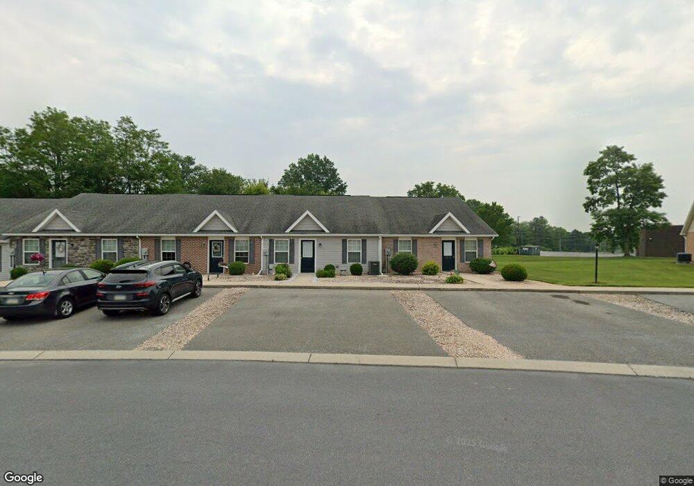 2816 Roosevelt Dr, Chambersburg, PA 17201 - photo 1