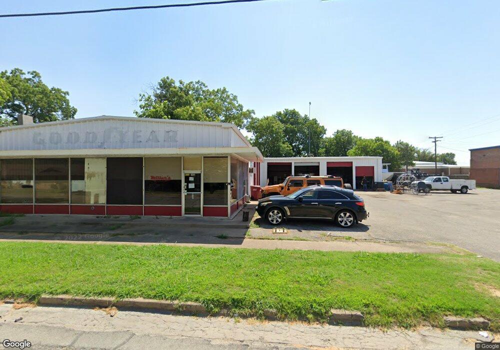702 N Main St, Bonham, TX 75418 - photo 1
