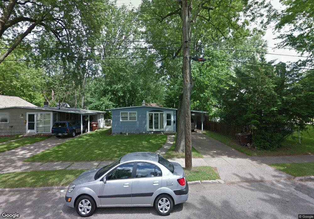 567 E Willard Ave, Lansing, MI 48910 - photo 1