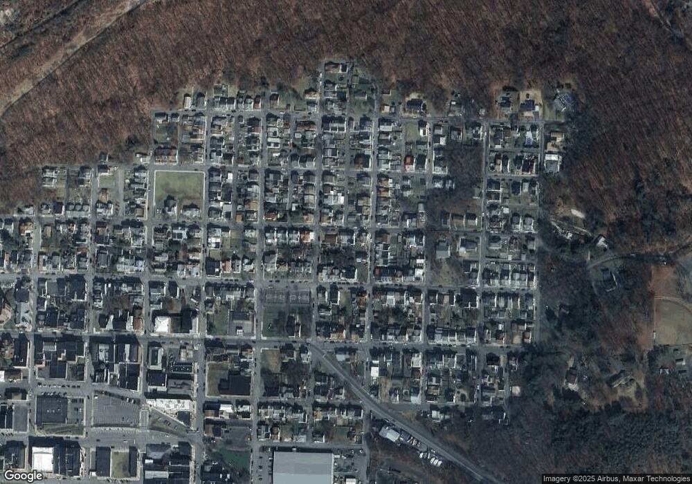 714 E Cameron St, Shamokin, PA 17872 - photo 1