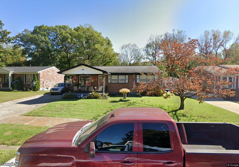 9303 Lantana Dr, Louisville, KY 40229 - photo 1