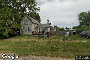 106 West St, Hedrick, IA 52563