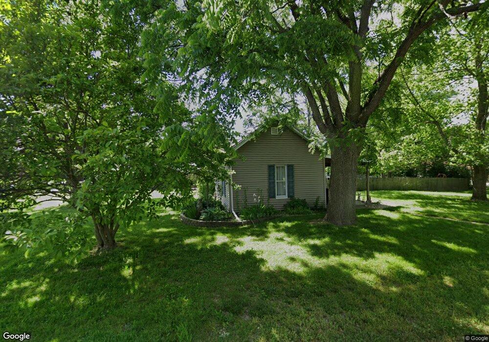 116 S Grover St, Warren, IN 46792 - photo 1