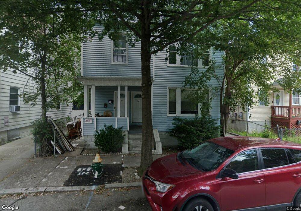 143 Camden Ave unit 3, Providence, RI 02908 - photo 1