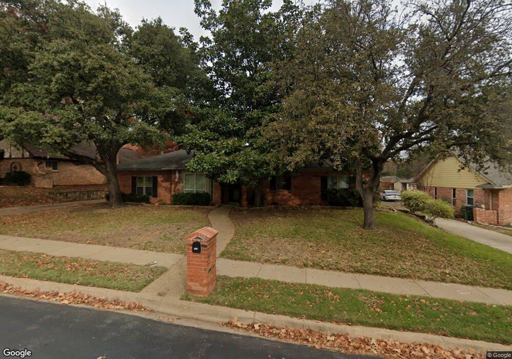 417 Warbler Dr, Bedford, TX 76021 - photo 1