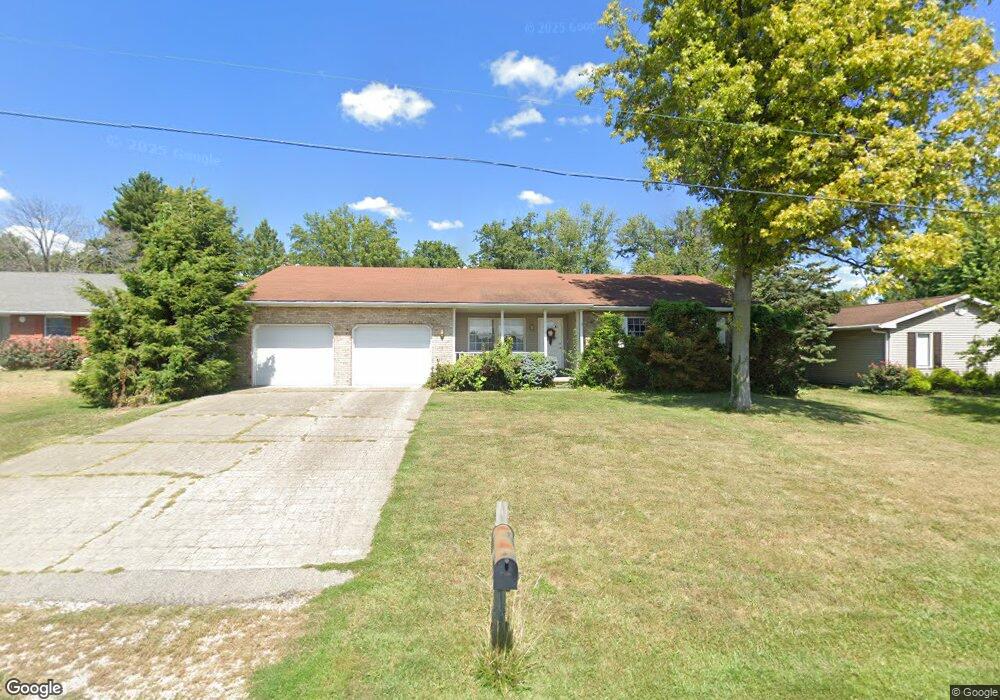 1212 Sherwood Eddy Dr, Jacksonville, IL 62650 - photo 1