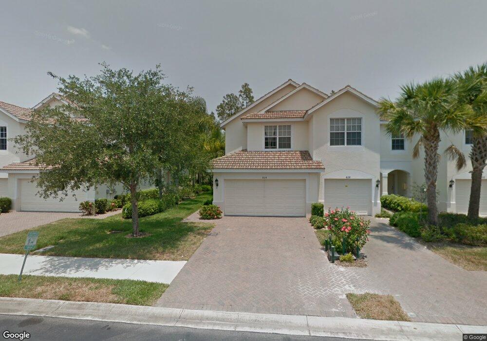 824 Hampton Cir unit 174, Naples, FL 34105 - photo 1