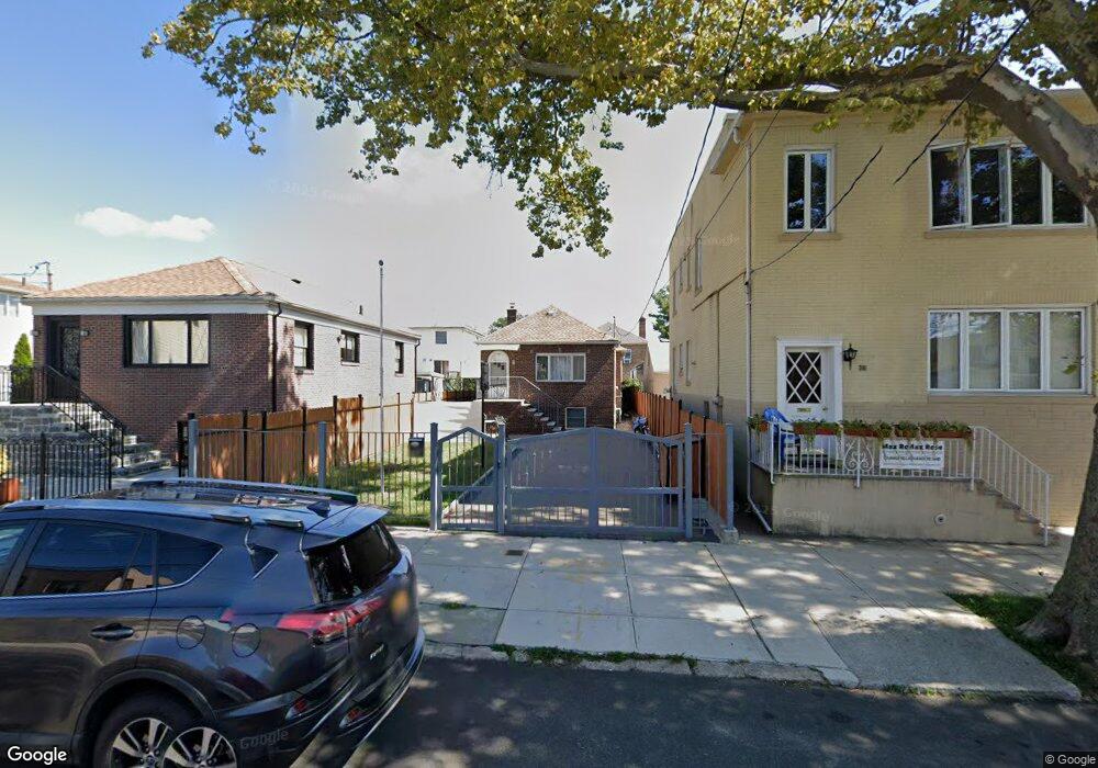 299 Mallory Ave, Staten Island, NY 10305 - photo 1