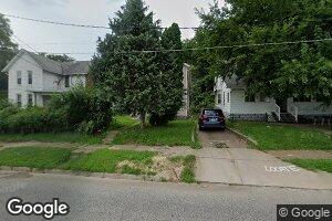 924 5th Ave, Moline, IL 61265