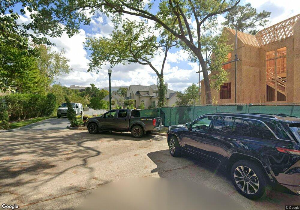 8B Woods Edge Ln unit B, Piney Point Village, TX 77024 - photo 1