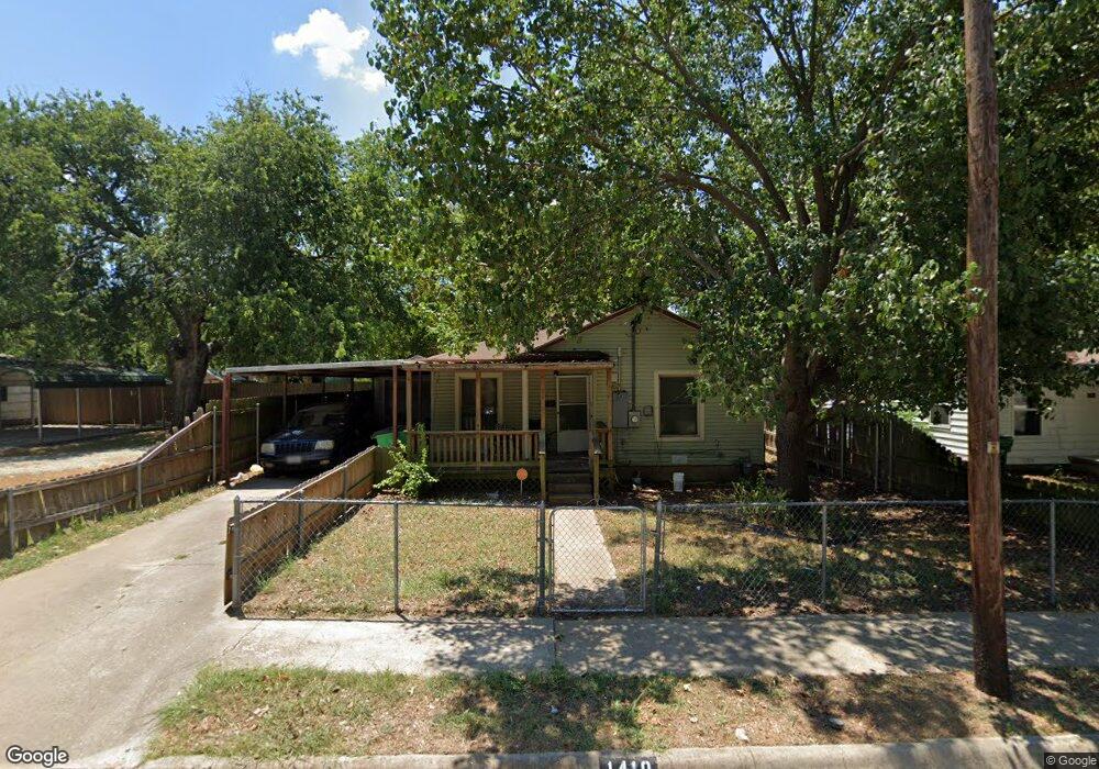 1410 Myrtle St, Gainesville, TX 76240 - photo 1