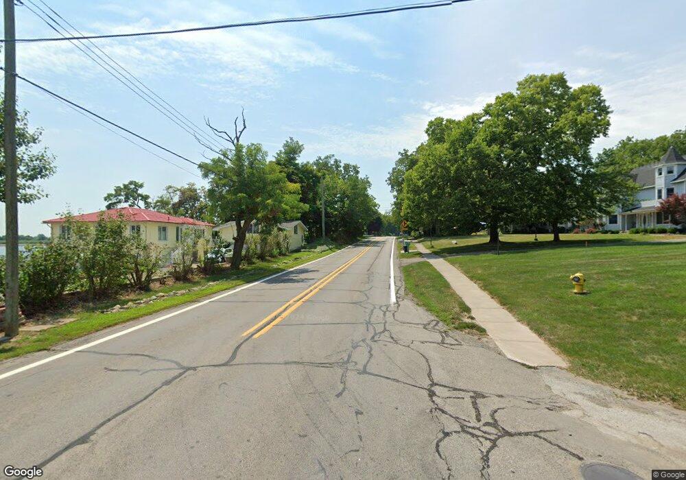 6707 Grays Dr, Grosse Ile, MI 48138 - photo 1