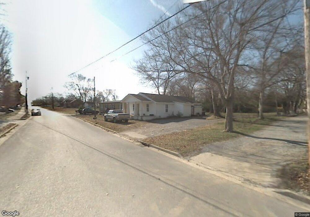 917 Woodbury St, Shelbyville, TN 37160 - photo 1