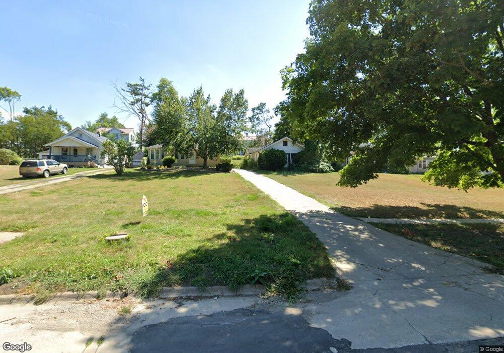 2320 Linden Dr SE, Cedar Rapids, IA 52403 - photo 1