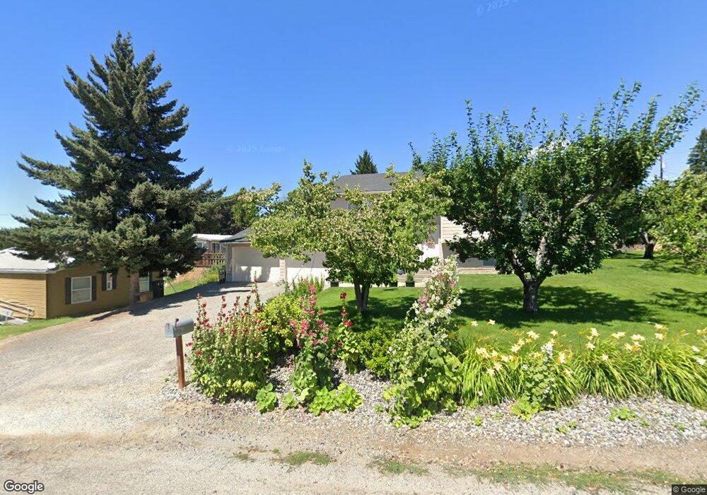 1867 5th St NE, East Wenatchee, WA 98802 - photo 1