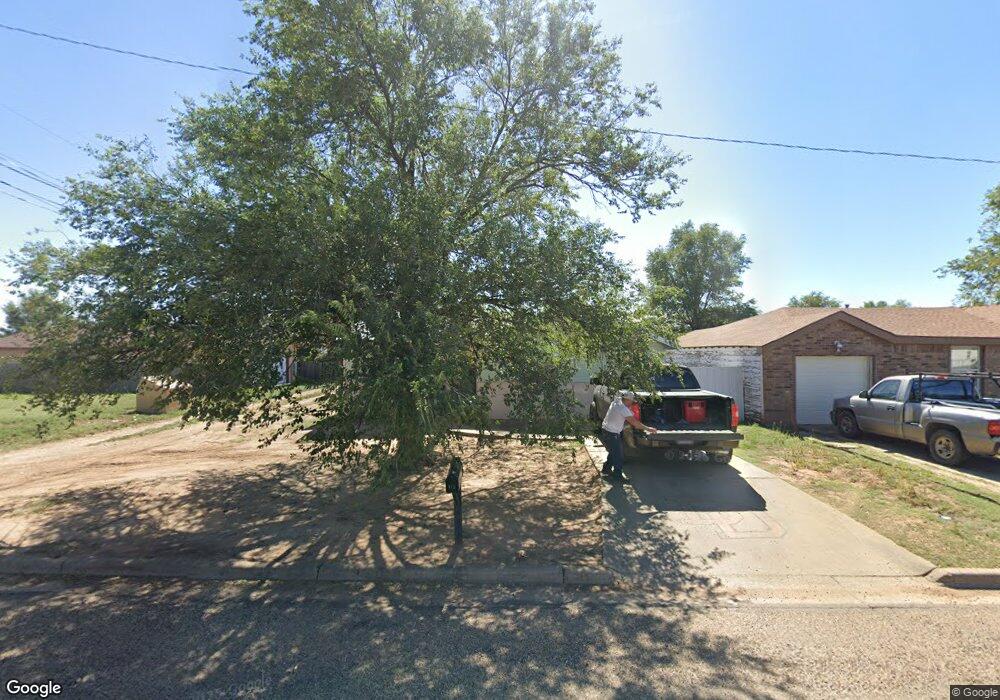 413 W 11th St, Dumas, TX 79029 - photo 1