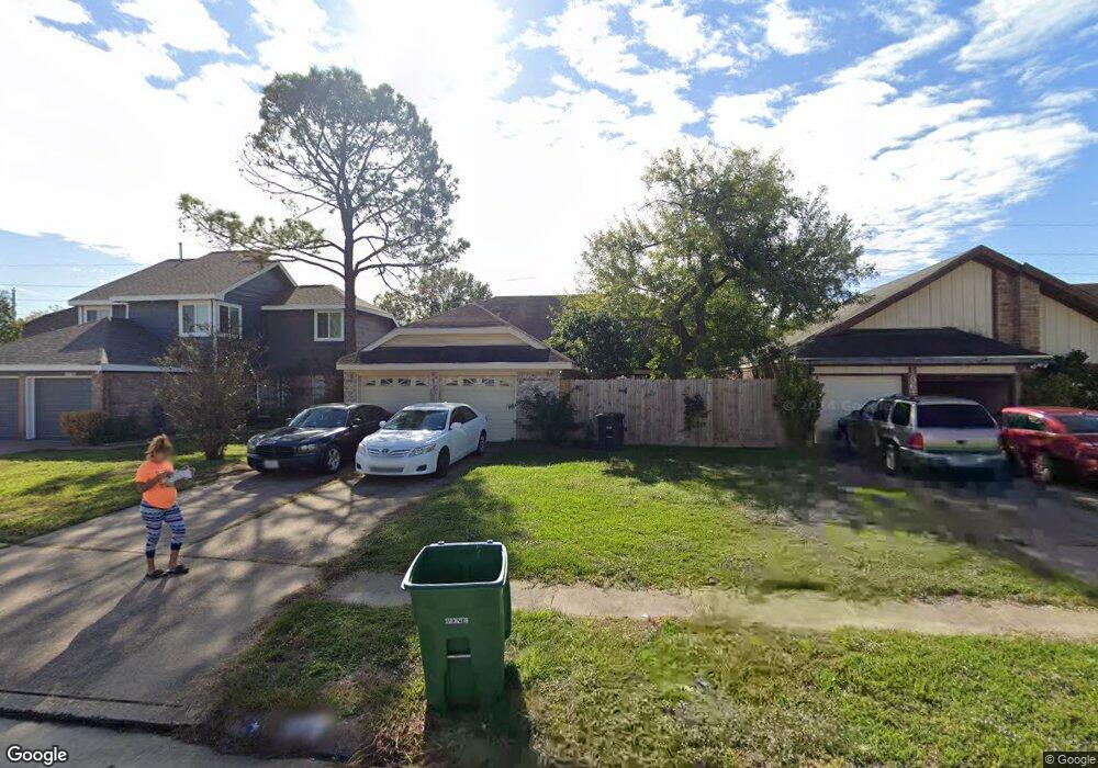 3611 Storm Creek Dr, Houston, TX 77088 - photo 1