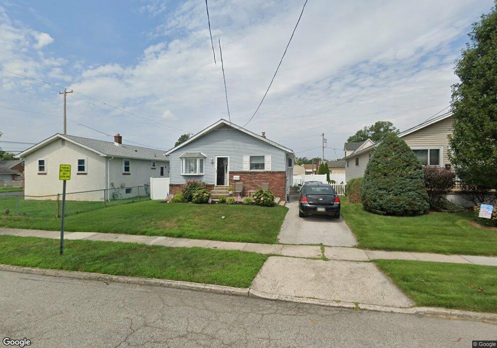 305 Erickson Ave, Essington, PA 19029 - photo 1