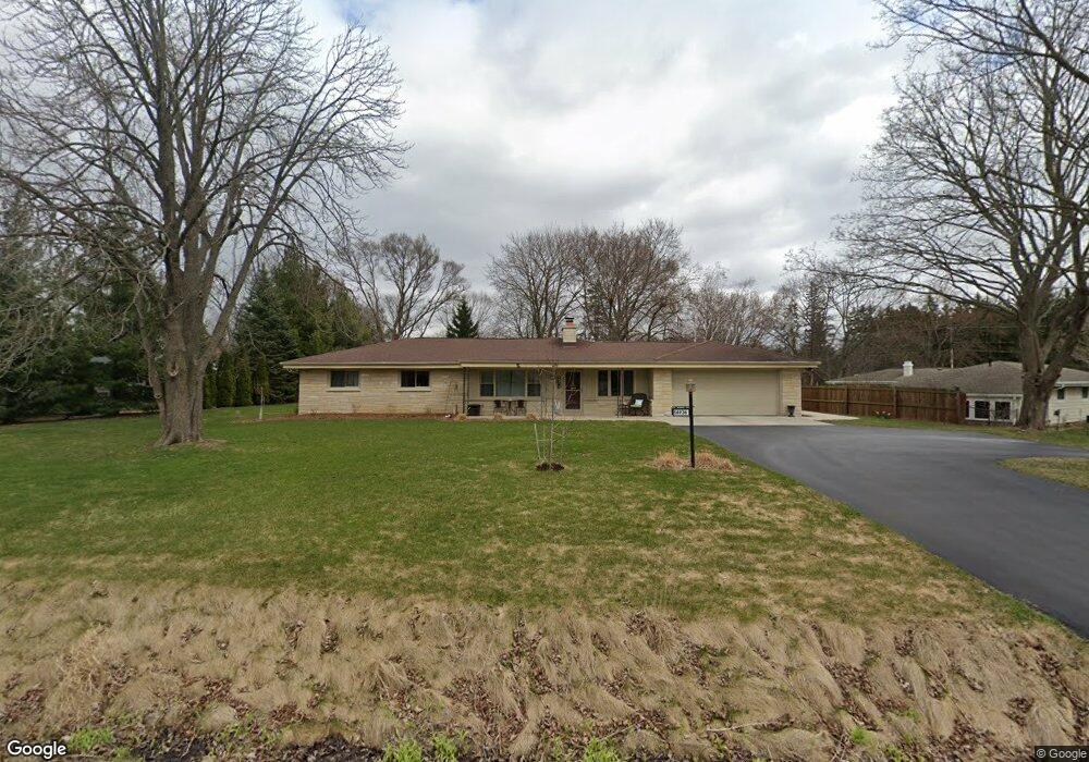 W129S6936 MacLen Dr, Muskego, WI 53150 - photo 1