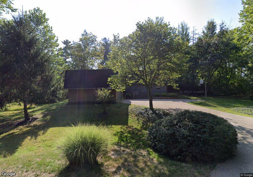 9875 Raintree Dr N, Columbus, IN 47201 - photo 1