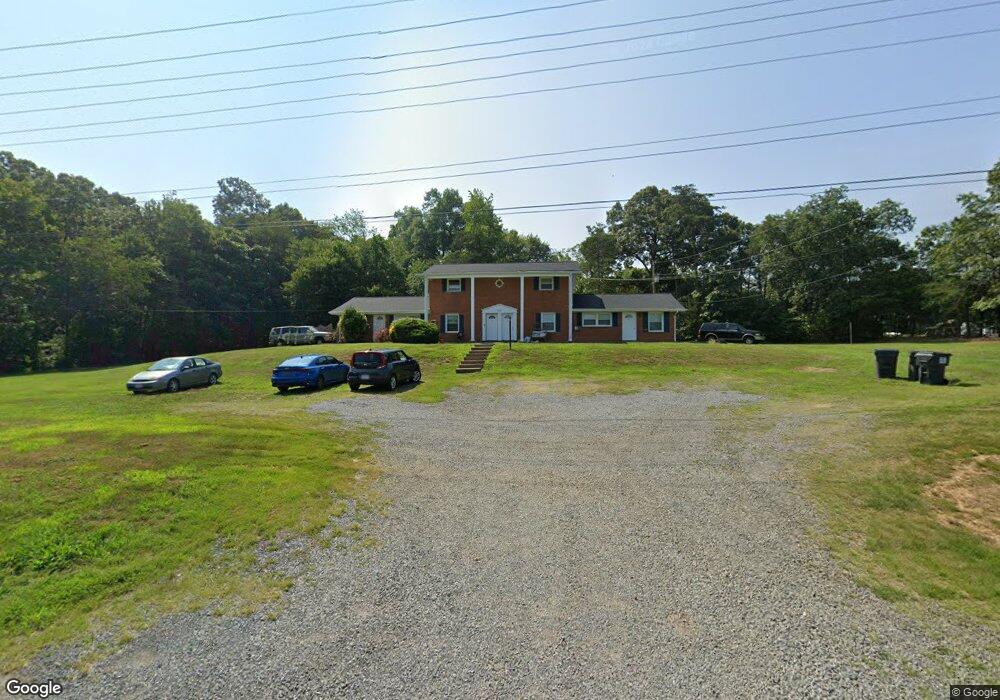 7415 Rogues Rd unit 4, Nokesville, VA 20181 - photo 1